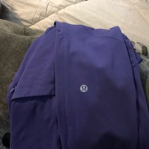 Lululemon leggings size 6